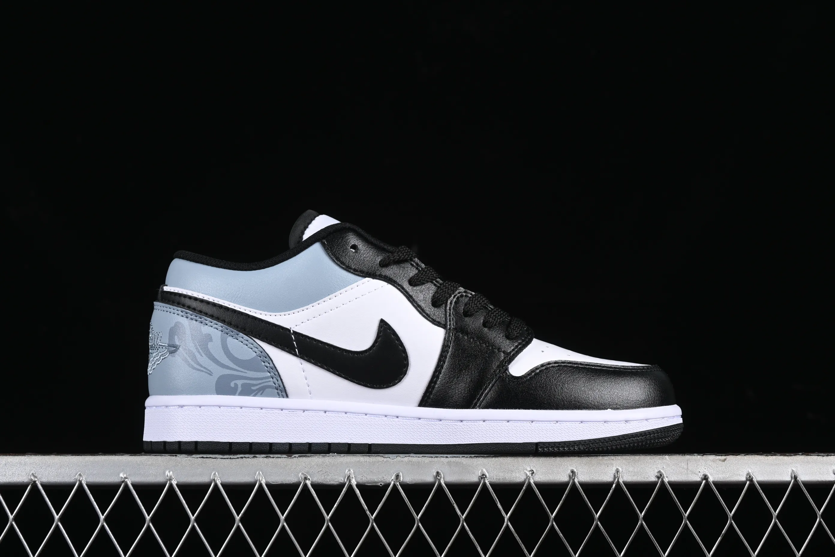 All categories Air Jordan Jordan series basketball shoes Air Jordan 1 Low Cost-effective version Air Jordan 1 Low AJ1 Joe 1 Santimes Laboratory Interstellar Exploration Land of Silence Low-top retro basketball shoes 553558-132